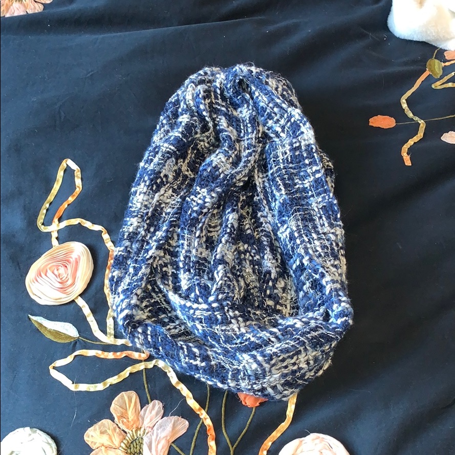 White And Blue Infinity Scarf